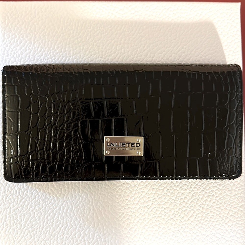 Brand New Unlisted by Kenneth Cole Collection Women’s Wallet Croc Style, Black